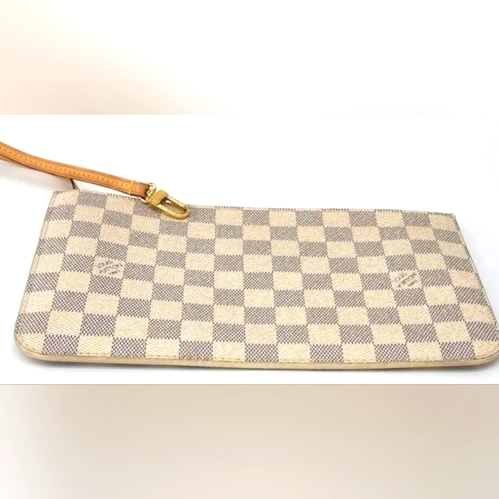 Louis Vuitton Neverfull GM Pochette in Damier Azur Canvas